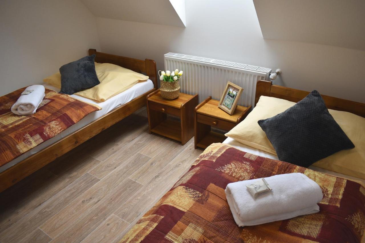Apartman Ruzak Ruzova Bagian luar foto