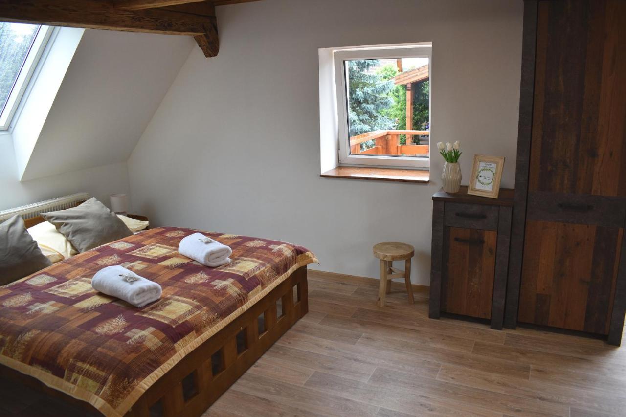 Apartman Ruzak Ruzova Bagian luar foto