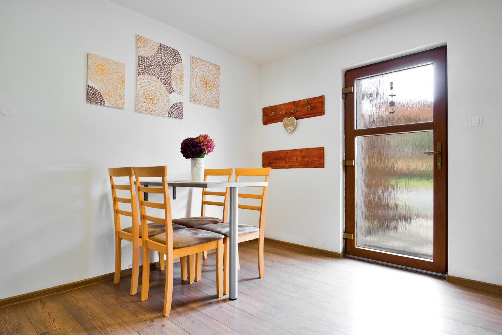Apartman Ruzak Ruzova Bagian luar foto