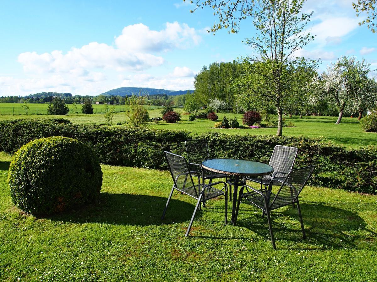 Apartman Ruzak Ruzova Bagian luar foto