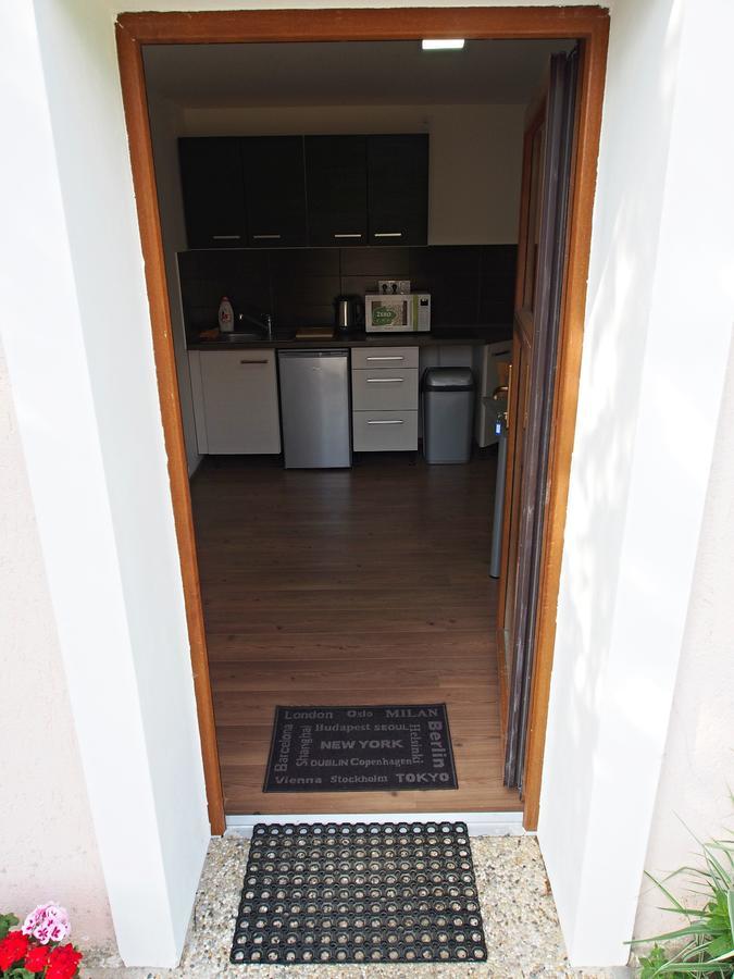 Apartman Ruzak Ruzova Bagian luar foto